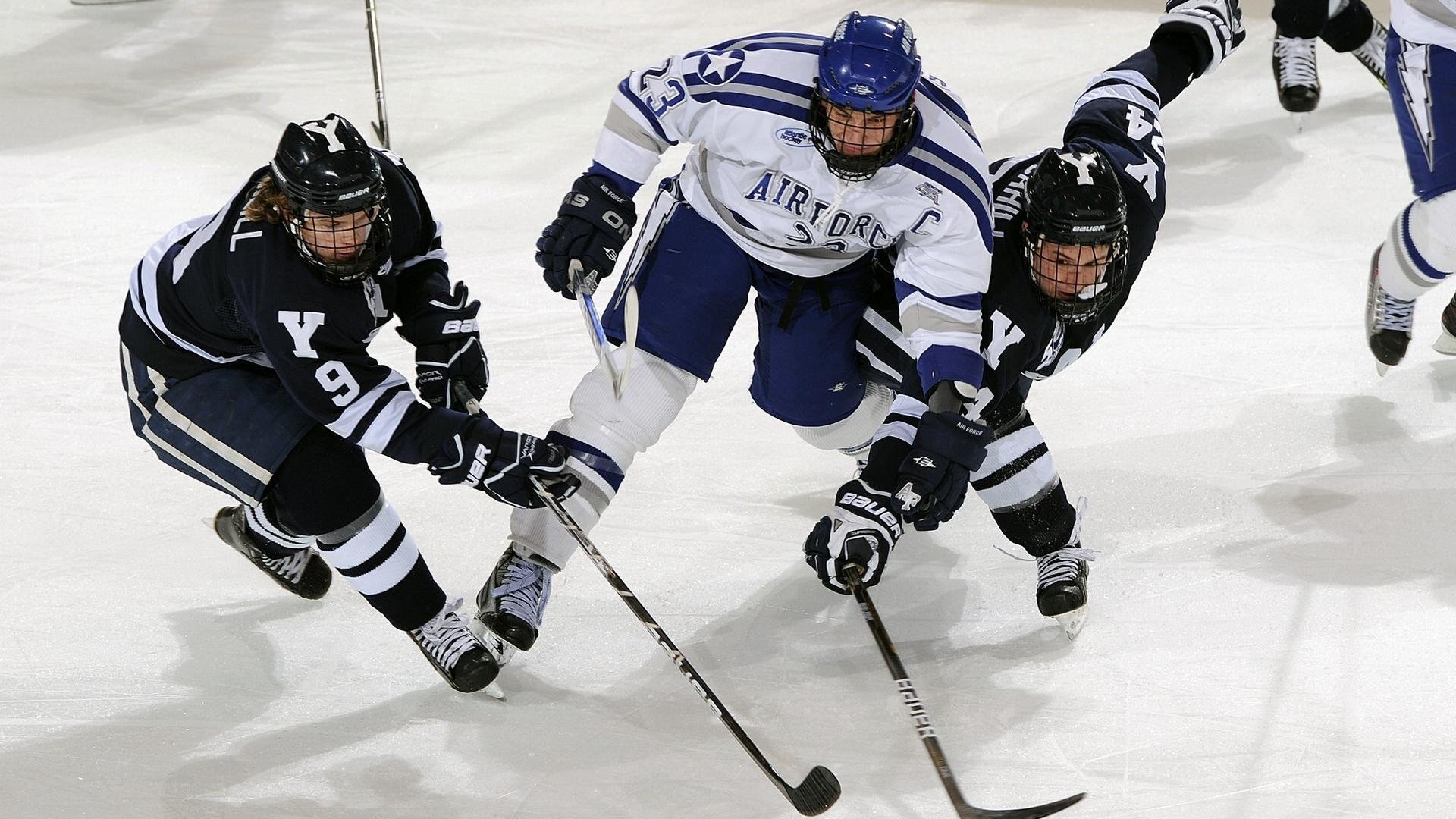 “安赫尔·巴尔博萨的反应速度与精准突破,成为美洲狮队的得分关键”